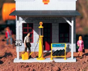 Historic Yellow Petrol Pump and Accessories Kit
